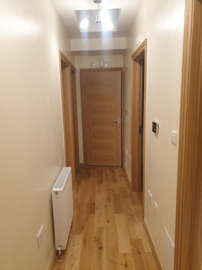 London Luxury 3 Bedroom 2 Bathrooms Flat 1 Min To Redbridge Station Free Parking & Wifi Wanstead Εξωτερικό φωτογραφία